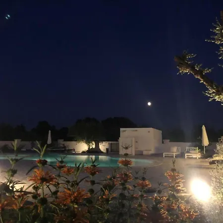 Trulli Isago Bed and Breakfast 4*