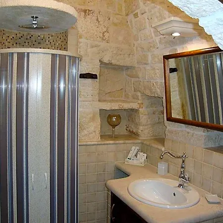 Trulli Isago 4*