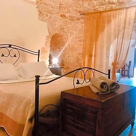 Trulli Isago 4*