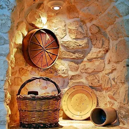 Trulli Isago Oda ve Kahvaltı Locorotondo