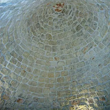 Trulli Isago 4*