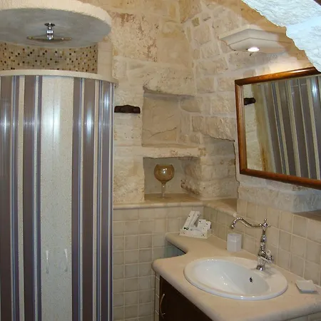 Trulli Isago 4*