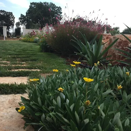 Trulli Isago Bed and Breakfast